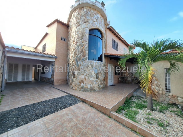 Casa en venta en Ciudad Jadin Mañongo Naguan