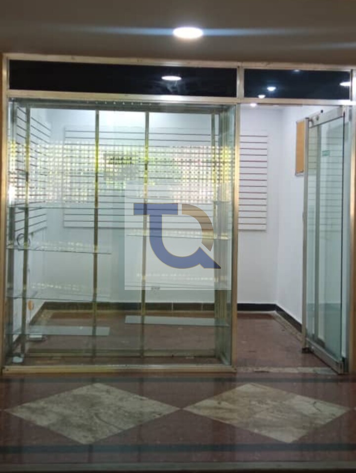 En Alquiler Local Comercial en Manzanares | Baruta, Miranda | 140$