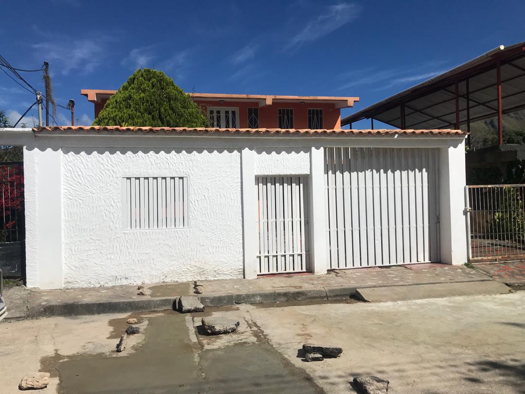 Se vende casa en San 3