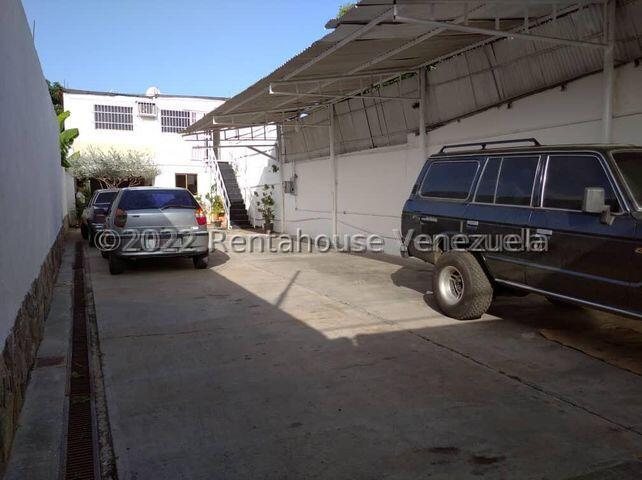 Centro de Valencia Galpon en venta Ubicado en