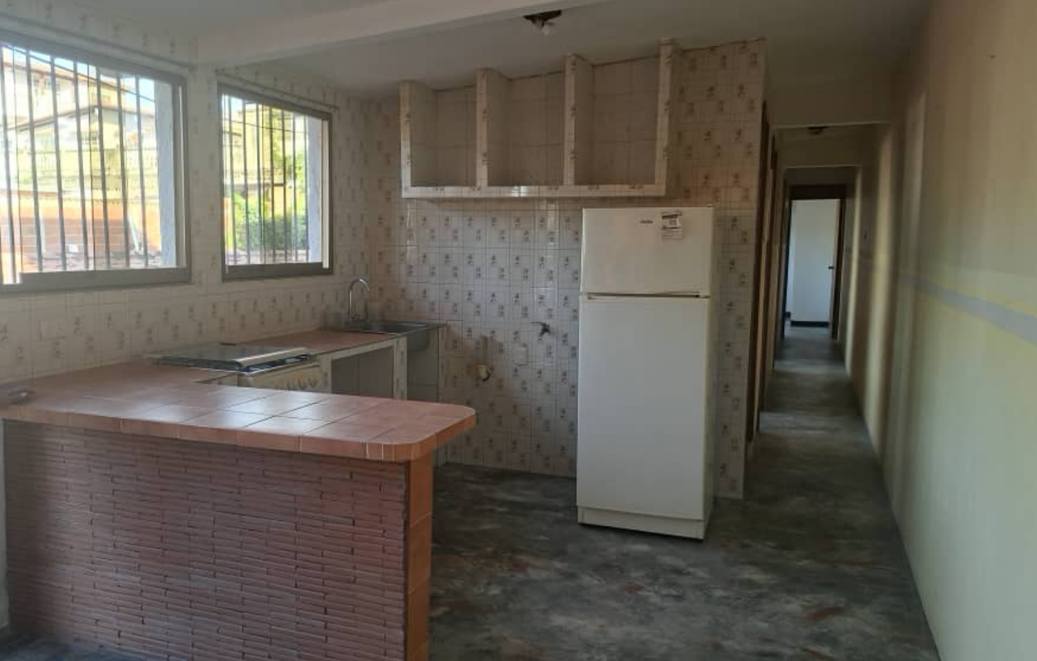 Alquilo apartamento anexo a una casa principal en las rosas conjunto Moro juan 