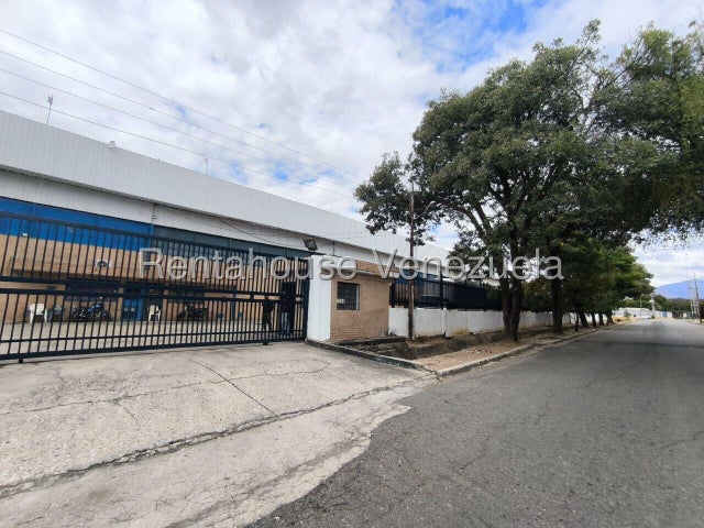 Castillito Galpon en Alquiler Ubicado en San 