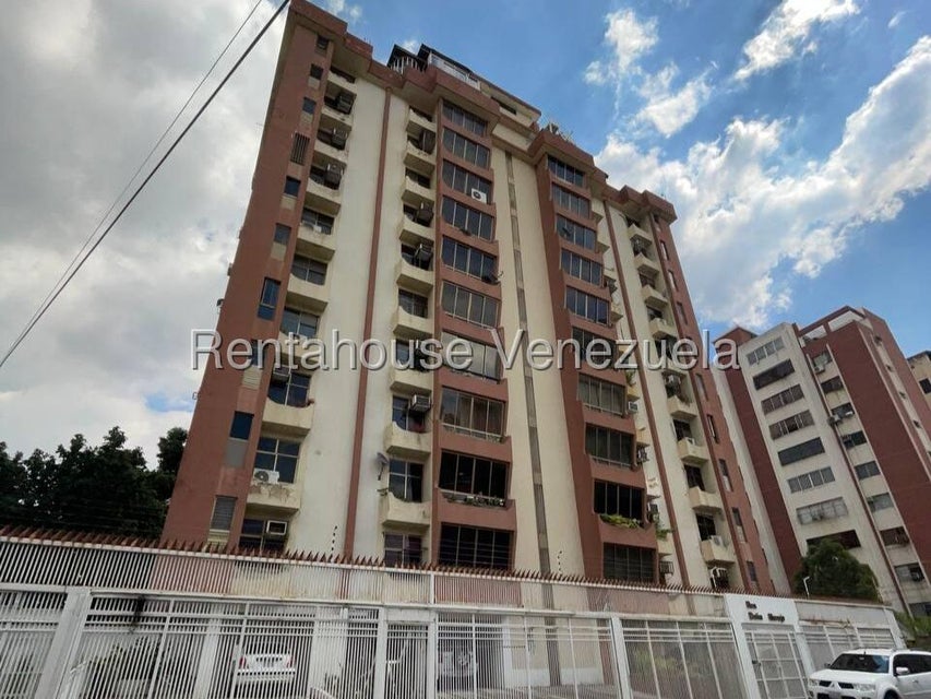 APARTAMENTO EN VENTA EN URB. SAN ISIDRO MARAC