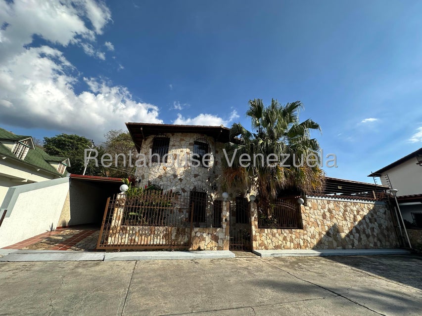 CASA EN VENTA EN URB. EL LIMON MARACAY  26-12600