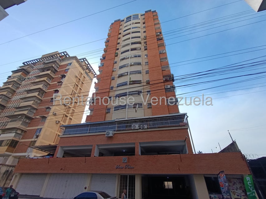 PENTHOUSE EN VENTA EN ZONA CENTRO MARACAY 26-