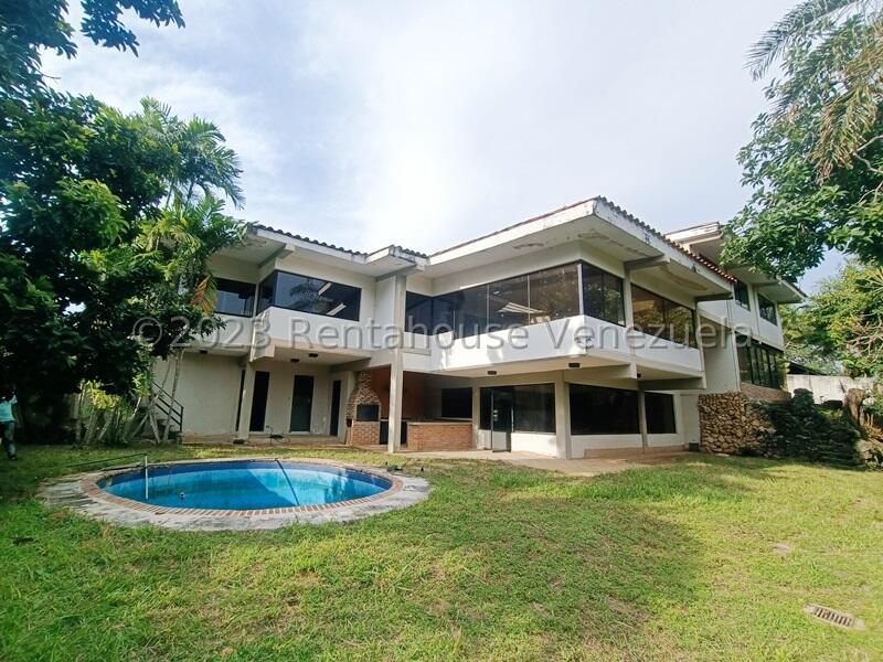 26-6155 Casa en venta Guataparo Country Club Valencia Nicolina Mottola Rentahouse