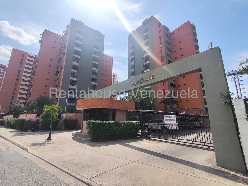APARTAMENTO EN VENTA EN URB. BASE ARAGUA MARACAY 26-15340