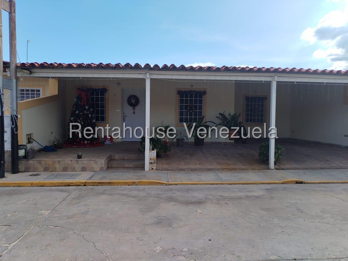  Casa en venta zona hermosa con alta seguridad Urb. Brisas del Lago en ciudad alianza 