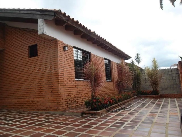 En el Trigal Norte comoda Casa en venta ubica