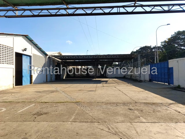 En San Joaquin Galpon comercial en venta ubic