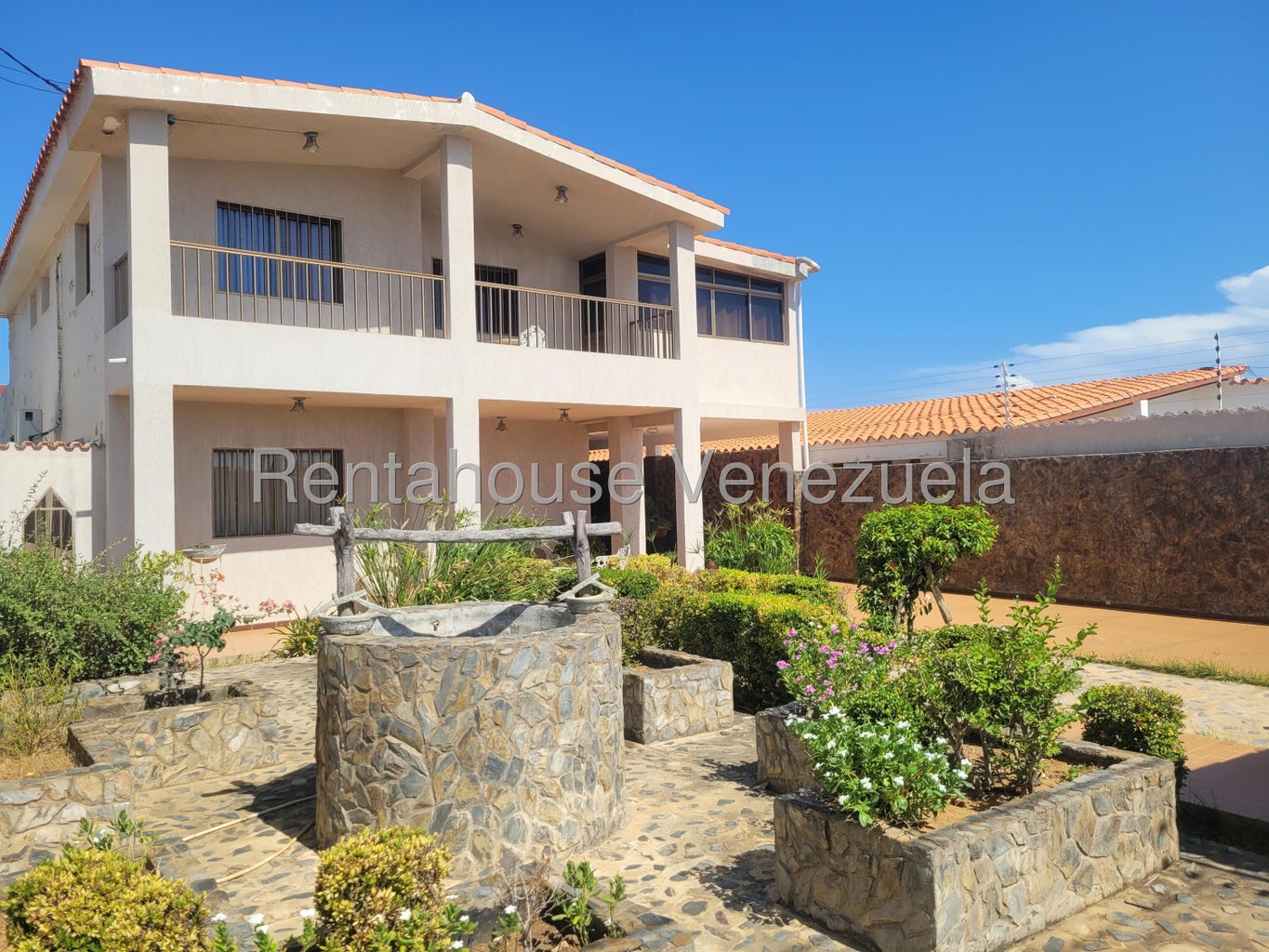 25-22809 Casa Puerta Maraven Punto Fijo VENTA