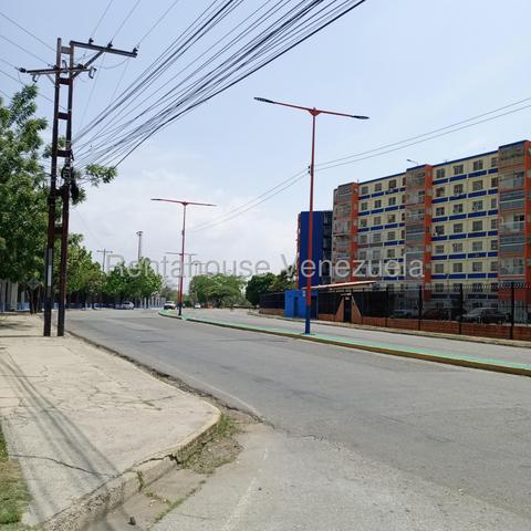 En Paraparal Los Guayos Apartamento en venta 