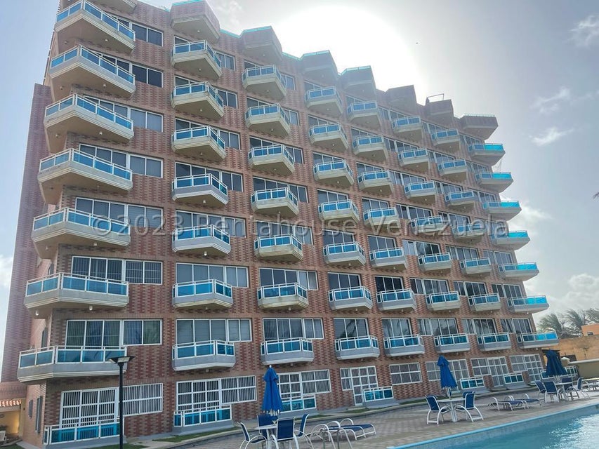 25-7318 Apartamento en venta con vista al mar