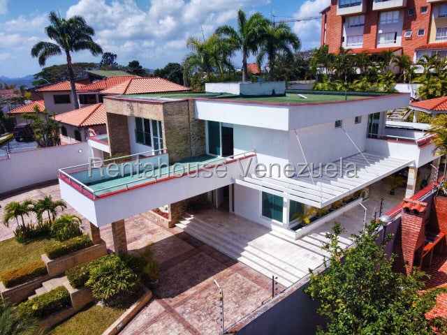 VENTA EN LOMA LINDA   #25-5244