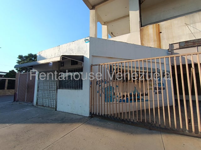 LOCAL COMERCIAL EN VENTA AVENIDA CONSTITUCIÓ