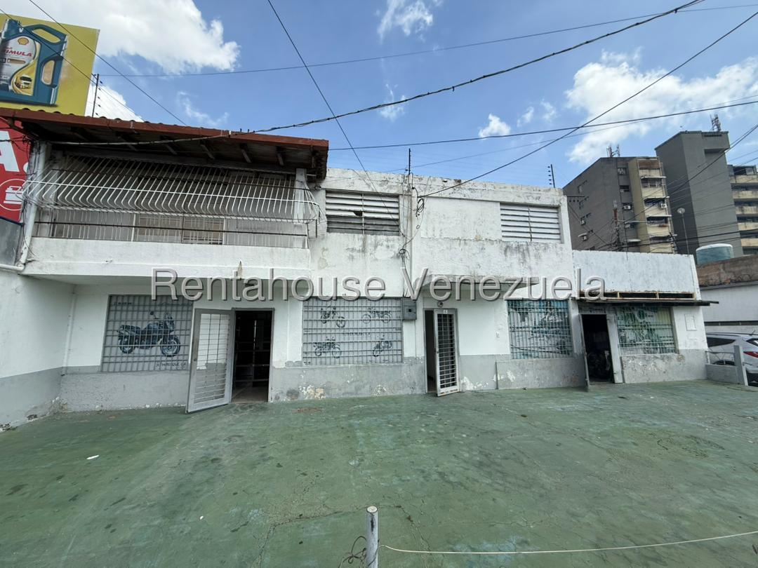 Casa comercial en alquiler ubicada en santa cecilia valencia carabobo codigo 26-8121