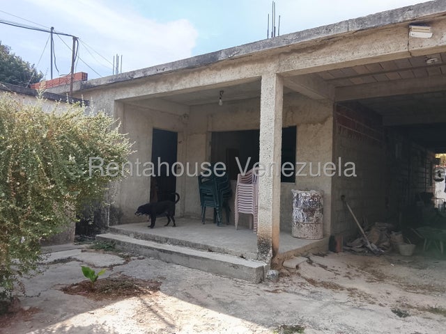 Casa en Obra Gris en venta Ubicada en Santa A