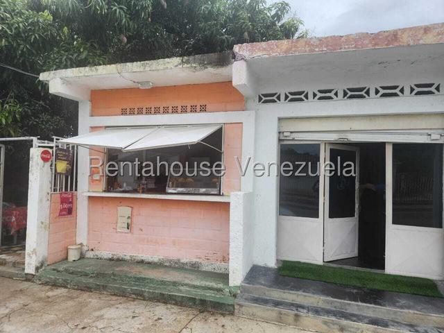 26-19011 En venta Casa con 2 Anexos y 2 Local