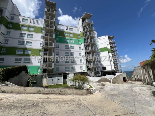 VENTA EL HATILLO #26-21280 En una exclusiva y