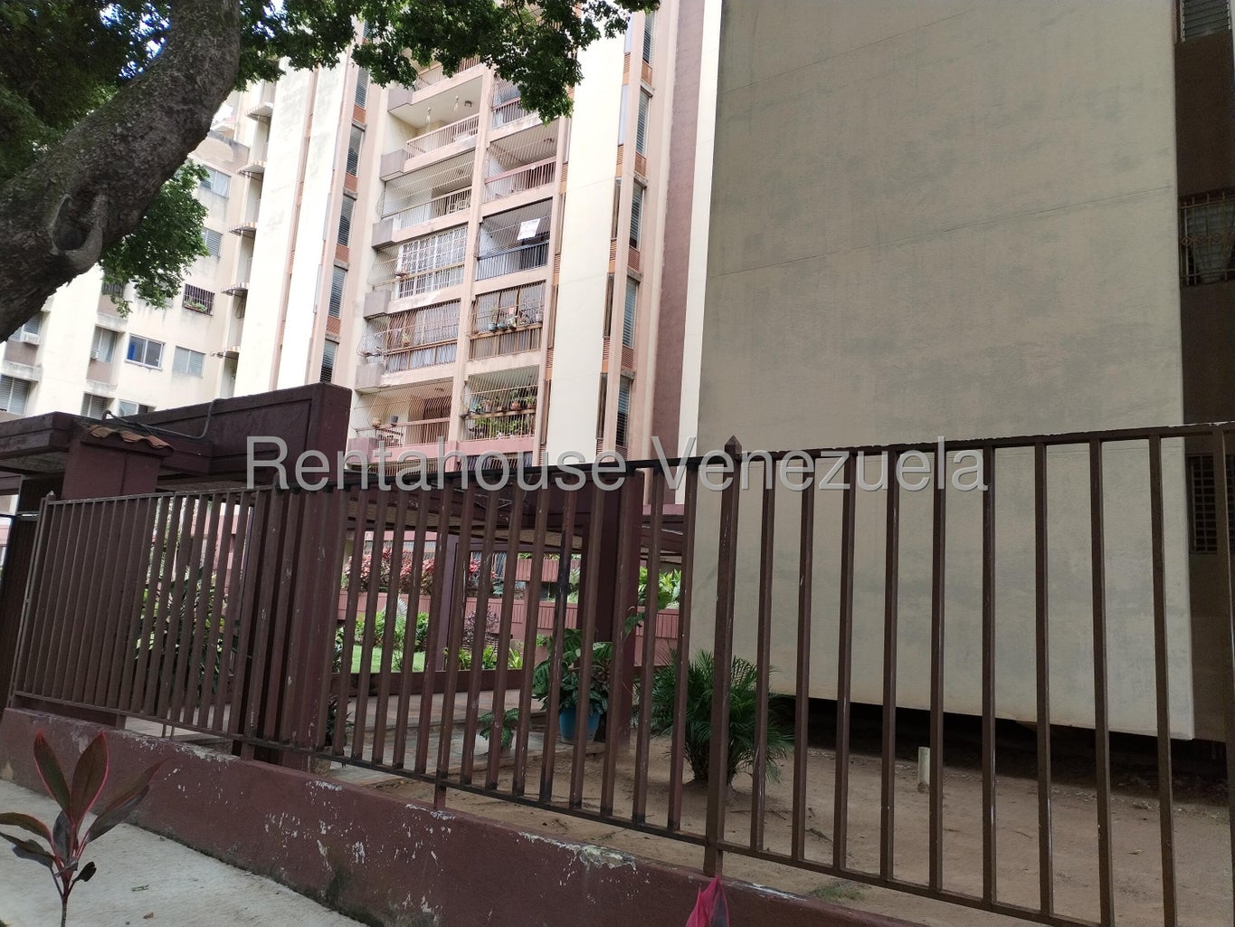 Apartamento en venta en el trigal centro Vale